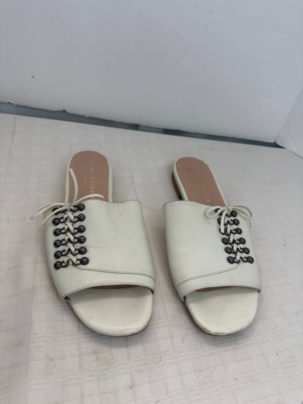 Kurt Geiger Odette Bone White Leather, Mule Sandals, Sz. 39 ( US 8.5)